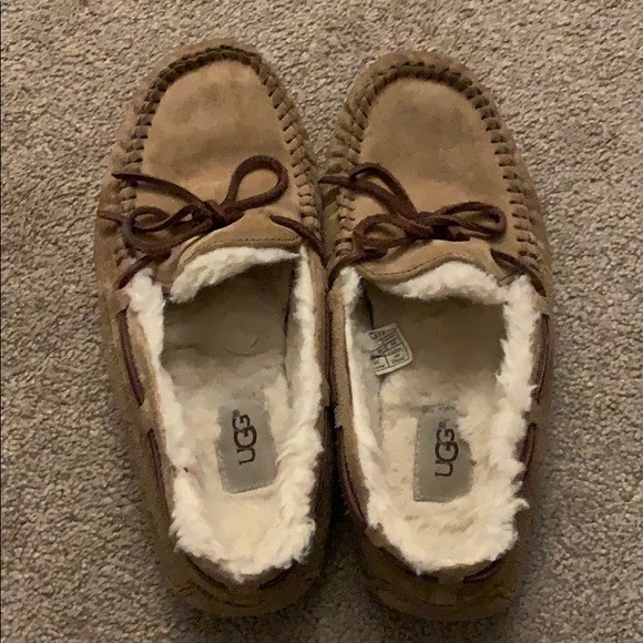 poshmark ugg slippers